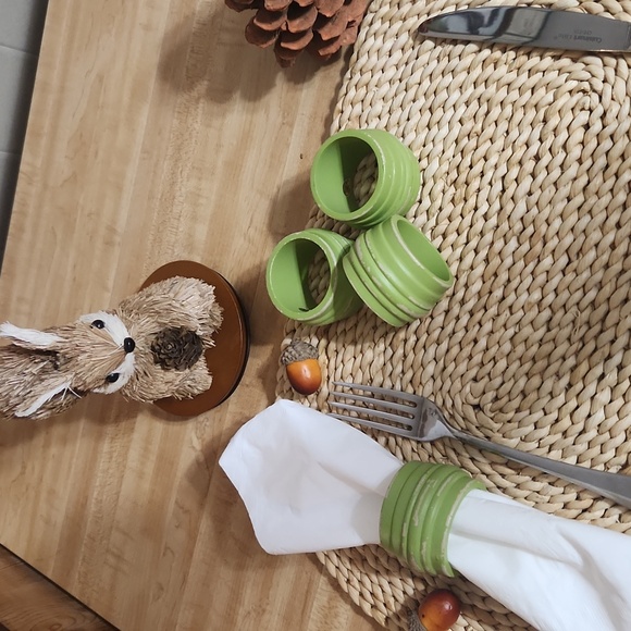 Rustic napkins rings. - Picture 2 of 6